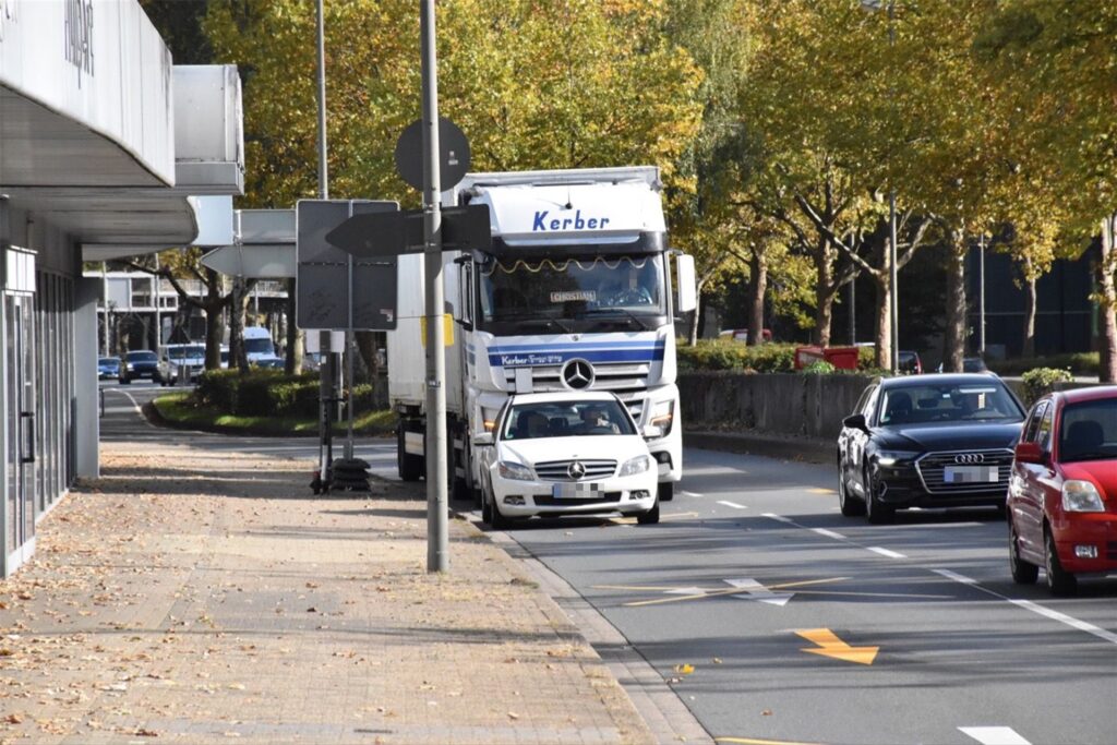 Fahrzeuge auf der B1 in Dortmund Fahrzeuge auf der B1 in Dortmund