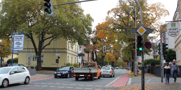 Der Unfall ereignete sich am Mittwochmorgen bei Wartungsarbeiten der Ampelanlage an der Kreuzung Morgenstraße/Uhlandstraße/Herderstraße in Unna.