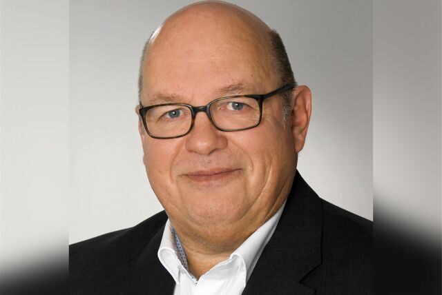 Der Hamburger Polizeiforscher Rafael Behr kritisiert Innenminister Herbert Reul für seine Äußerungen kurz nach dem tödlichen Polizeieinsatz in Dortmund, bei dem der 16-jährige Mouhamed D. erschossen worden ist.