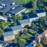 Unnas Bundeswehrstandort, ältere Reihenhäuser, dazwischen die modernsten Wohngebäude weit und breit. Unna verändert sich an einigen Stellen dramatisch. Besonders beeindruckend ist der Wandel aus der Vogelperspektive.