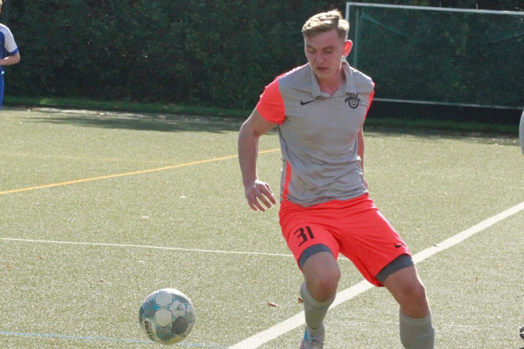 Finn Drücker will sich seinen Platz in der Ersten des Werner SC wieder zurückkämpfen. Finn Drücker will sich seinen Platz in der Ersten des Werner SC wieder zurückkämpfen.