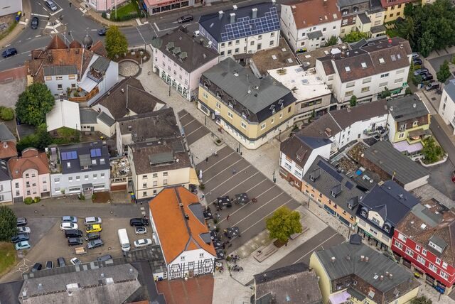 Luftperspektive auf den Marktplatz von Fröndenberg