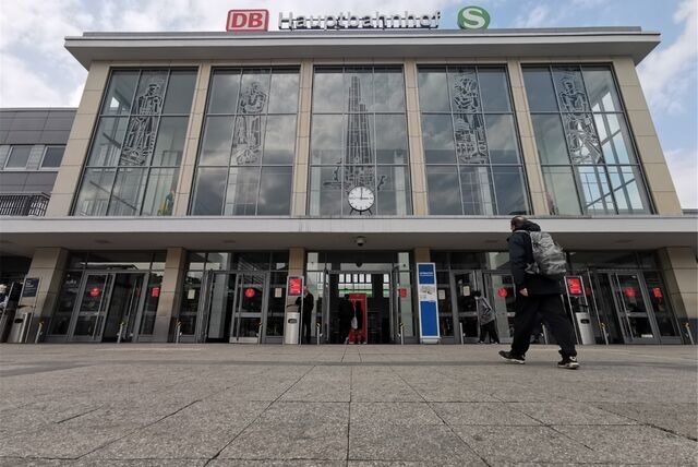 Im Dortmunder Hauptbahnhof ist ein Mann nach einer Bedrohung festgenommen worden.