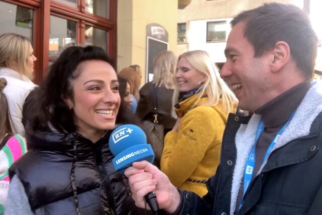 Ein Fand der Backstreet Boys im Gespräch mit RN-Reporter Bastian Pietsch
