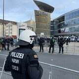 Polizisten am Hauptbahnhof Dortmund