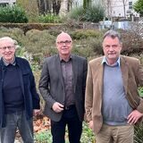 Jürgen Düsberg (v. l.), Matthias Fischer und Herbert Goldmann bilden das Vorstandsteam des Freundeskreises der jüdischen Gemeinde im Kreis Unna.