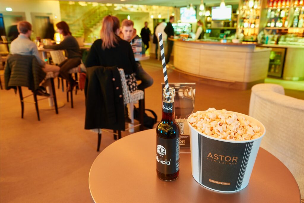 Cola und Popcorn Cola und Popcorn