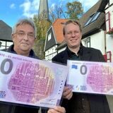 Uwe Fuhrmann und Dr. Christopher Wartenberg, Heimatverein Schwerte