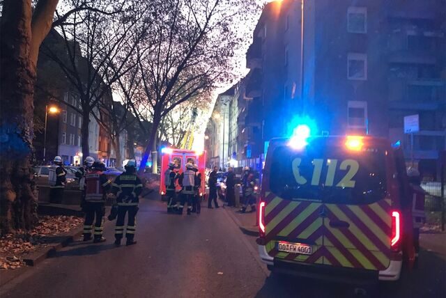 Auf der Mallinckrodtstraße in der Dortmunder Nordstadt hat es am späten Samstagnachmittag einen Feuerwehreinsatz gegeben.