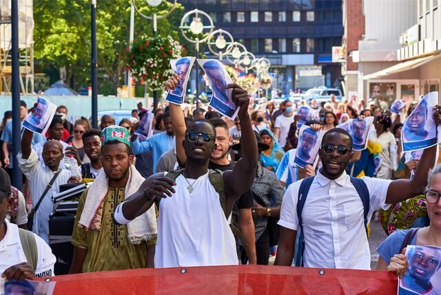 Im August demonstrierten hunderte Menschen in Dortmund, nachdem Mouhamed D. von der Polizei erschossen worden war. Für den 19. November ist eine bundesweite Demonstration in Gedenken an den 16-Jährigen angemeldet.