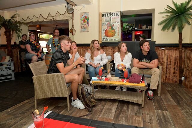 In der  „Pirates Cocktailbar“ an der Kurt-Schumacher Straße in Lünen wird die Fußball-WM 2022 in Katar zu sehen sein.