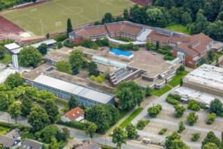 Vor allem wegen Vandalismus am Schulzentrum entschied sich die Gemeinde im März 2022 einen Sicherheitsdienst zu engagieren.