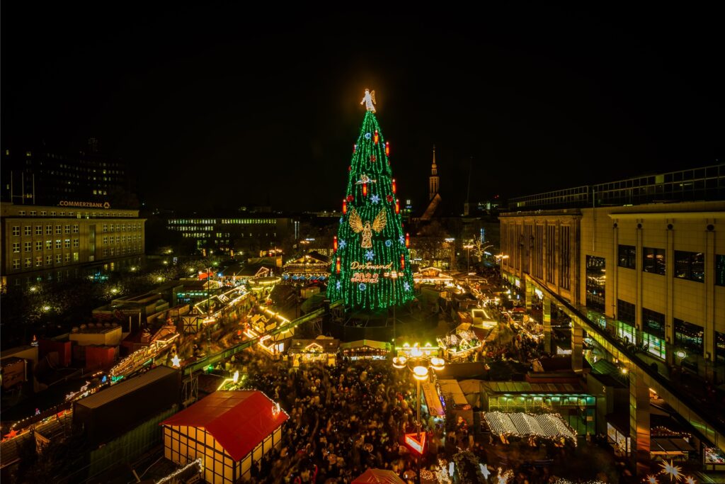 Der Dortmunder Weihnachtsmarkt 2022 in seiner ganzen Pracht. Der Dortmunder Weihnachtsmarkt 2022 in seiner ganzen Pracht.