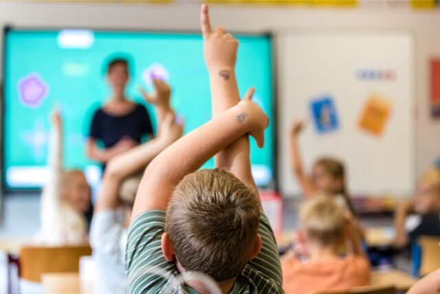 Damit Kinder in der Schule lernen können, müssen sie sich wohl fühlen. Die neuen Sensoren in Holzwickede sollen das nun garantieren.
