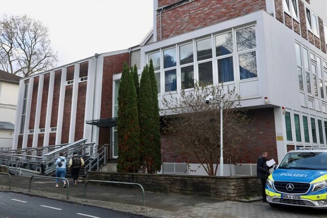 Die Dortmunder Synagoge wird regelmäßig von der Polizei bewacht.