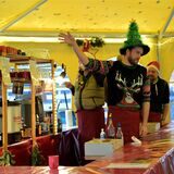 Zum Auftakt des Adventsmarkts in Werne überraschte so mancher mit einem kreativen Outfit.