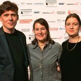 Kinofestleiterin Sonja Hofmann (M.) freute sich über den Besuch von Drehbuchautor Florian Plumeyer und Regisseurin Katharina Woll, die ihren Film „Alle wollen geliebt werden“ vorstellten.