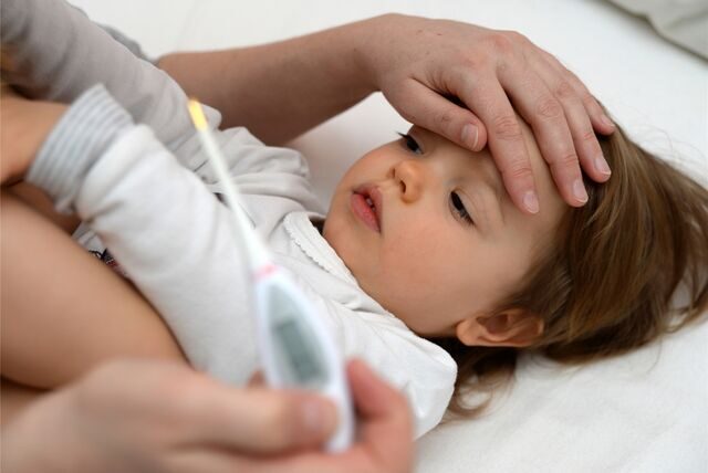 Atemwegserkrankungen gehen aktuell verstärkt bei Kindern und Jugendlichen um. Nicht nur die Kinderklinik ist extrem belastet, auch niedergelassene Kinderärzte arbeiten zurzeit am Limit.