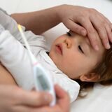 Atemwegserkrankungen gehen aktuell verstärkt bei Kindern und Jugendlichen um. Nicht nur die Kinderklinik ist extrem belastet, auch niedergelassene Kinderärzte arbeiten zurzeit am Limit.
