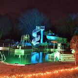 Das Freibad war weihnachtlich beleuchtet beim letzten Mal