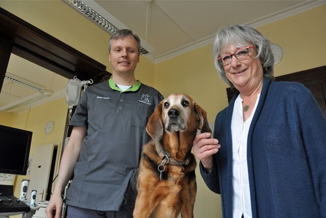 Oliver Haenel mit Frau Dr. Barbara Seibert und ihrem Hund