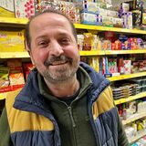 Mehmet Ugur Altay führt ein Minimarkt an der Bornstraße. Am 25. August 2022 verhinderte er eine Kindesentführung.