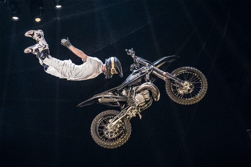 X-Mas Show von Flic Flac in Dortmund
