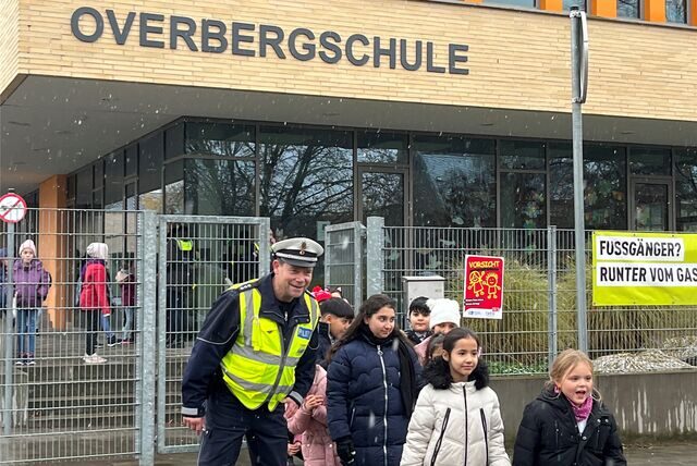 Andreas Schlüter sorgt als Verkehrserzieher in Lünen dafür, dass die Grundschüler sicher zu Fuß und mit dem Rad unterwegs sind.