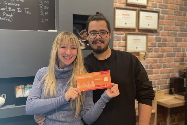Thomas Dusha und seine Frau Varvara Kirollari „Il Barista Tommy Dee“ Menden-Gutschein