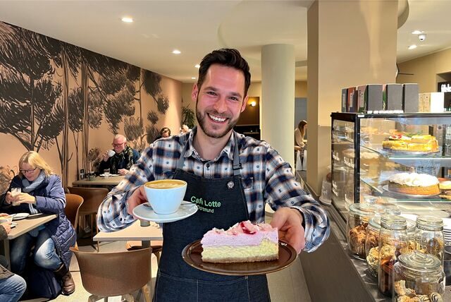 Kaffee und Kuchen sind die Renner im neuen Café Lotte an der Kleppingstraße.