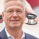 Auch Hausärzte wie Dr. Prosper Rodewyk wollen den Kinderärzten in den nächsten Wochen helfen.