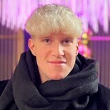 Philipp Grünwald und Jordan Singh (beide 21) sind die Geschäftsführer des Dortmunder „Oishinbo“.