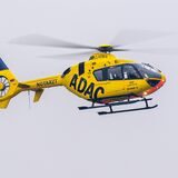 Ein Rettungshubschrauber des ADAC im Anflug.