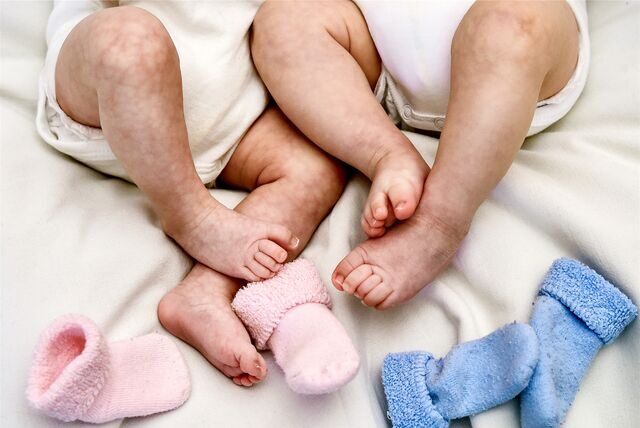 Wie sollen sie heißen? Amelie und Noah? Oder lieber doch Vialula und Ingbert? Welchen Babynamenstrends Werner Eltern im Jahr 2022 gefolgt sind, haben wir beim Bürgerbüro erfahren.