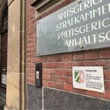 Vor der Auswärtigen Strafkammer des Landgerichts Münster beim Amtsgericht Bocholt hat der Prozess begonnen.