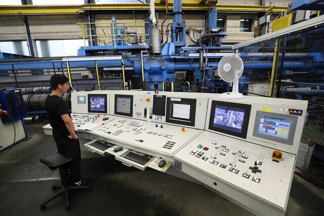 Das Aluwerk hat im vergangenen Jahr etwas mehr produziert, massive Preiserhöhungen durchgesetzt und am Ende wohl trotz höherer Energiekosten sogar einen Gewinn erzielt.