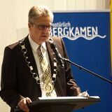 Bürgermeister Bernd Schäfer muss eine Nachfolge für Julia Rehers finden.