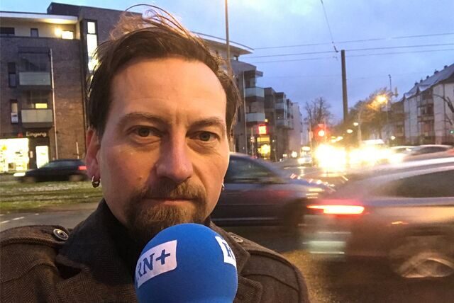 Wie voll ist es in der Innenstadt. Björn Althoff berichtet aus dem Berufsverkehr.