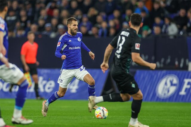 Dominick Drexler, Schalke 04 Foto RHR