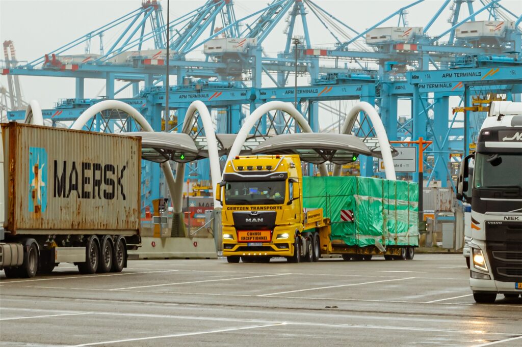 Lkw am Hafen Lkw am Hafen