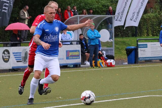 Björn Scharfe stieg mit RW Unna und dem VfL Kamen in die Bezirksliga auf.