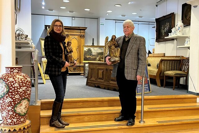 Simone und Friedhelm Groben sind mit ihrem Auktionshaus für antike Kunst in das Fritz-Bäumer-Ladenlokal eingezogen.