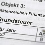 Viele Eigentümer haben ihre Grundsteuererklärung noch nicht abgegeben.