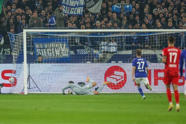 Schalke gegen Leipzig Januar 2023, das Tor zum 0:1