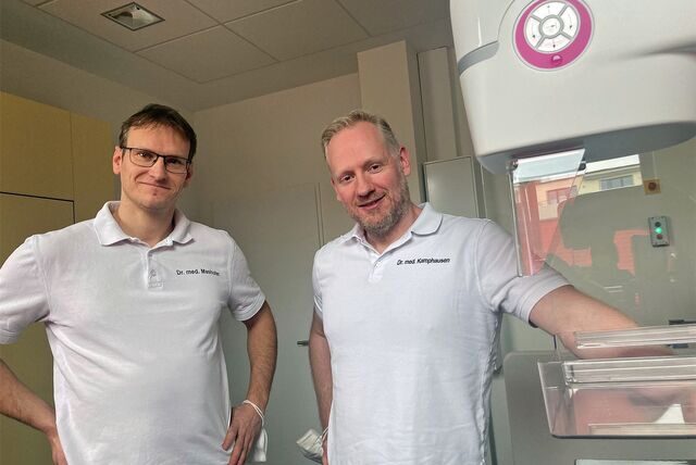 Die Radiologen Dr. Thorsten Mashofer (l.) und Dr. Martin Kamphausen sind Mitinhaber der Praxis, die sich mit dem MVZ Prof. Dr. Uhlenbrock zusammengeschlossen hat.