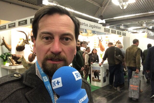Reporter Björn Althoff hat sich auf der Jagd & Hund umgesehen – auch in der Halle, in der es Jagdreisen in die ganze Welt zu buchen gibt.