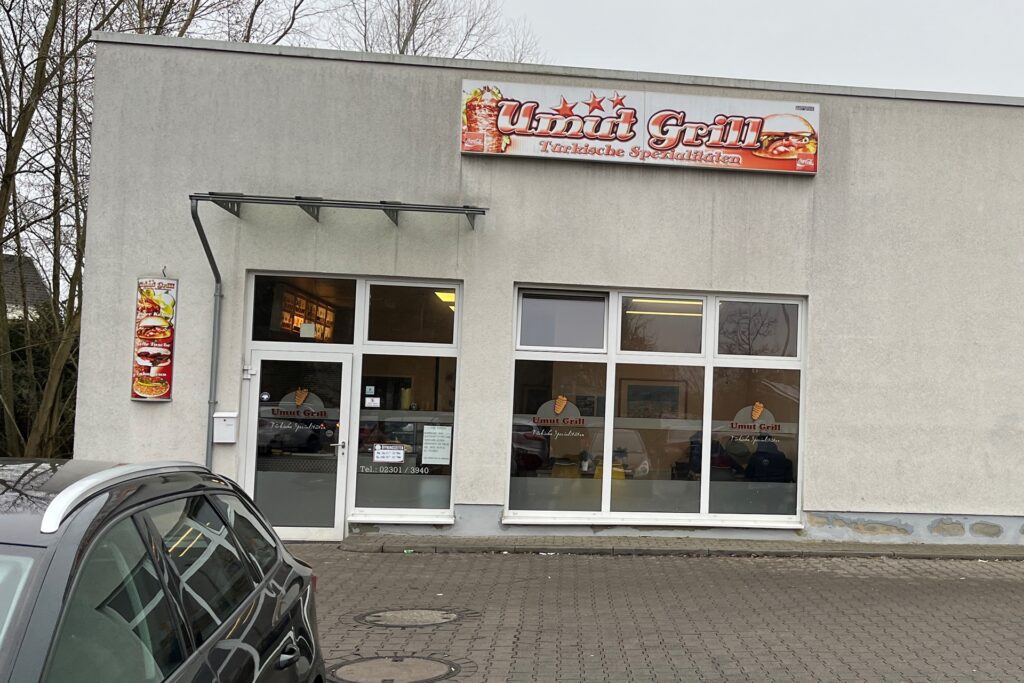 Der „Umut-Grill“ an der Hauptstraße hat zwar fünf von fünf Punkten erhalten, liegt dennoch nicht an der Spitze des Restaurant-Rankings. Der „Umut-Grill“ an der Hauptstraße hat zwar fünf von fünf Punkten erhalten, liegt dennoch nicht an der Spitze des Restaurant-Rankings.