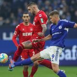 Simon Terodde, Schalke 04 (r.) und Julian Chabot, 1. FC Köln.
