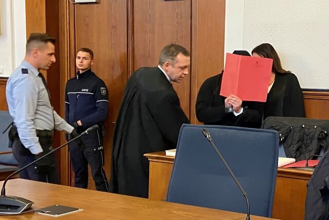 Der Angeklagte im Prozess um die getötete Carina S. schweigt weiter zu den Vorwürfen.