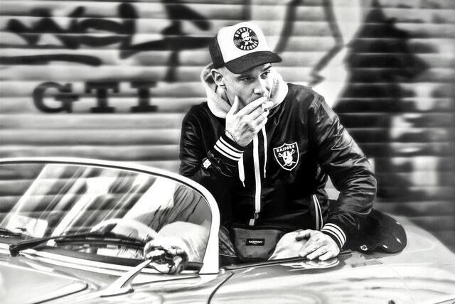 Rapper und DJ Der Wolf